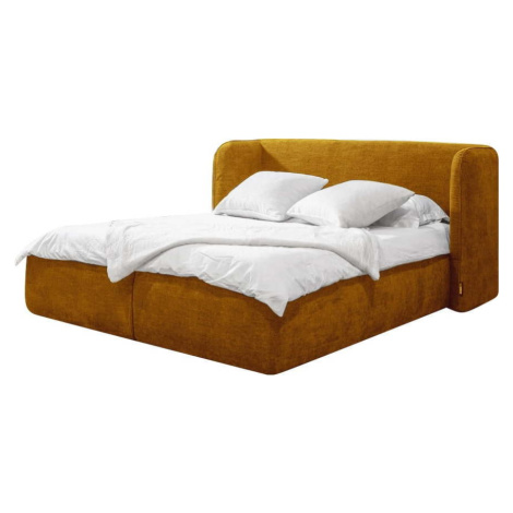 Okrově žlutá čalouněná dvoulůžková postel s úložným prostorem s roštem 180x200 cm Louise – Boboc Bobochic Paris