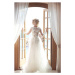 Fotografie Young bride in gorgeous wedding dress, victoriaandreas, 26.7x40 cm