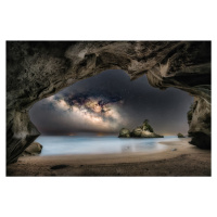 Umělecká fotografie In the cave with starry sky, Daiki Suzuki, (40 x 26.7 cm)