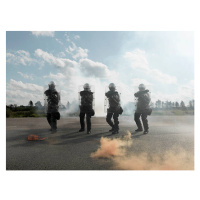 Umělecká fotografie Policemen with shields, Cultura RM Exclusive/Jonatan Fernstrom, (40 x 30 cm)