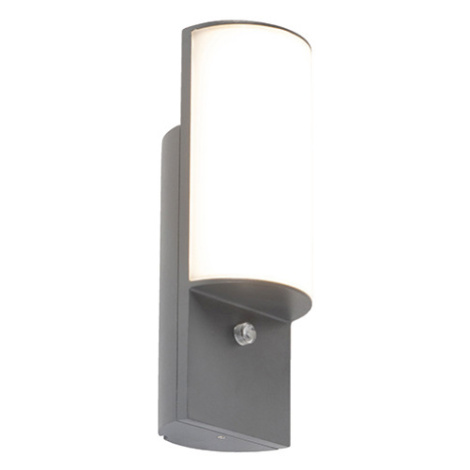 Moderní venkovní nástěnná lampa tmavě šedá se senzorem světlo-tma - Harry QAZQA