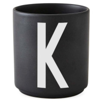Černý porcelánový hrnek Design Letters Alphabet K, 250 ml