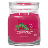 YANKEE CANDLE Signature Vonná svíčka střední 2 knoty Sparkling Winterberry 368 g