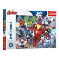 Trefl Puzzle Avengers / 200 dílků