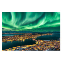 Fotografie Aurora Borealis dancing over Tromso Urban, Juan Maria Coy Vergara, (40 x 26.7 cm)