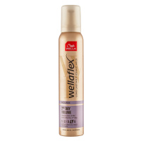 Wella Wellaflex 2nd Day Volume pěnové tužidlo 200ml