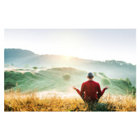 Fotografie Senior man meditating outdoors in nature, Halfpoint Images, 40x24.6 cm