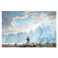 Fotografie Hiker admiring the Perito Moreno glacier, Marco Bottigelli, 40 × 26.7 cm