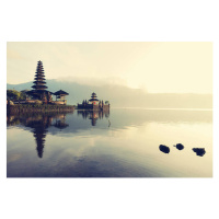 Fotografie Floating temple, Bali, Carlina Teteris, (40 x 26.7 cm)