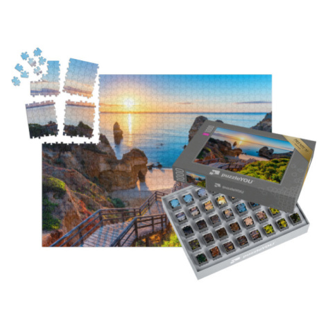 SMART SORTED® | Puzzle 1000 dílků „Praia do Camilo, modrá pláž v Algarve, Portugalsko“