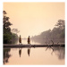 Fotografie Buddhist Monks walking along submerged tree, Martin Puddy, 40 × 40 cm