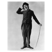 Fotografie British actor and director Charlie Chaplin in The Tramp, Hulton Archive, 30 × 40 cm