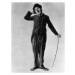 Fotografie British actor and director Charlie Chaplin in The Tramp, Hulton Archive, 30 × 40 cm