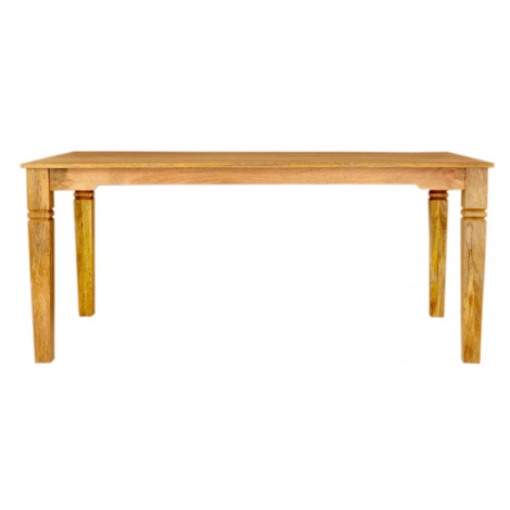 Velké dřevěné jídelní stoly